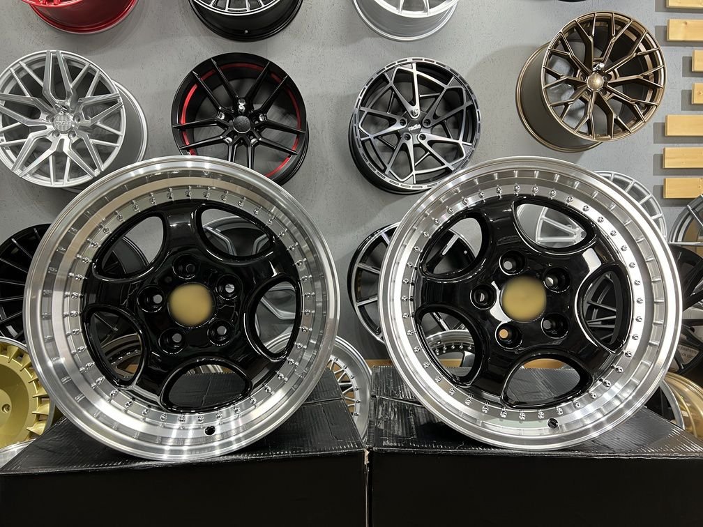 Porsche 964 Turbo speedline style 18X8J 5X130 ET50 71.56 Black with lip machined