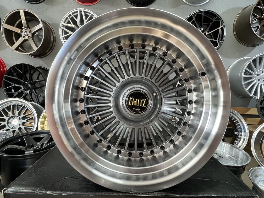 Emitz Grey JDM style 15X8J 4X100/5X100 ET0 73.1 Grey with polished lip