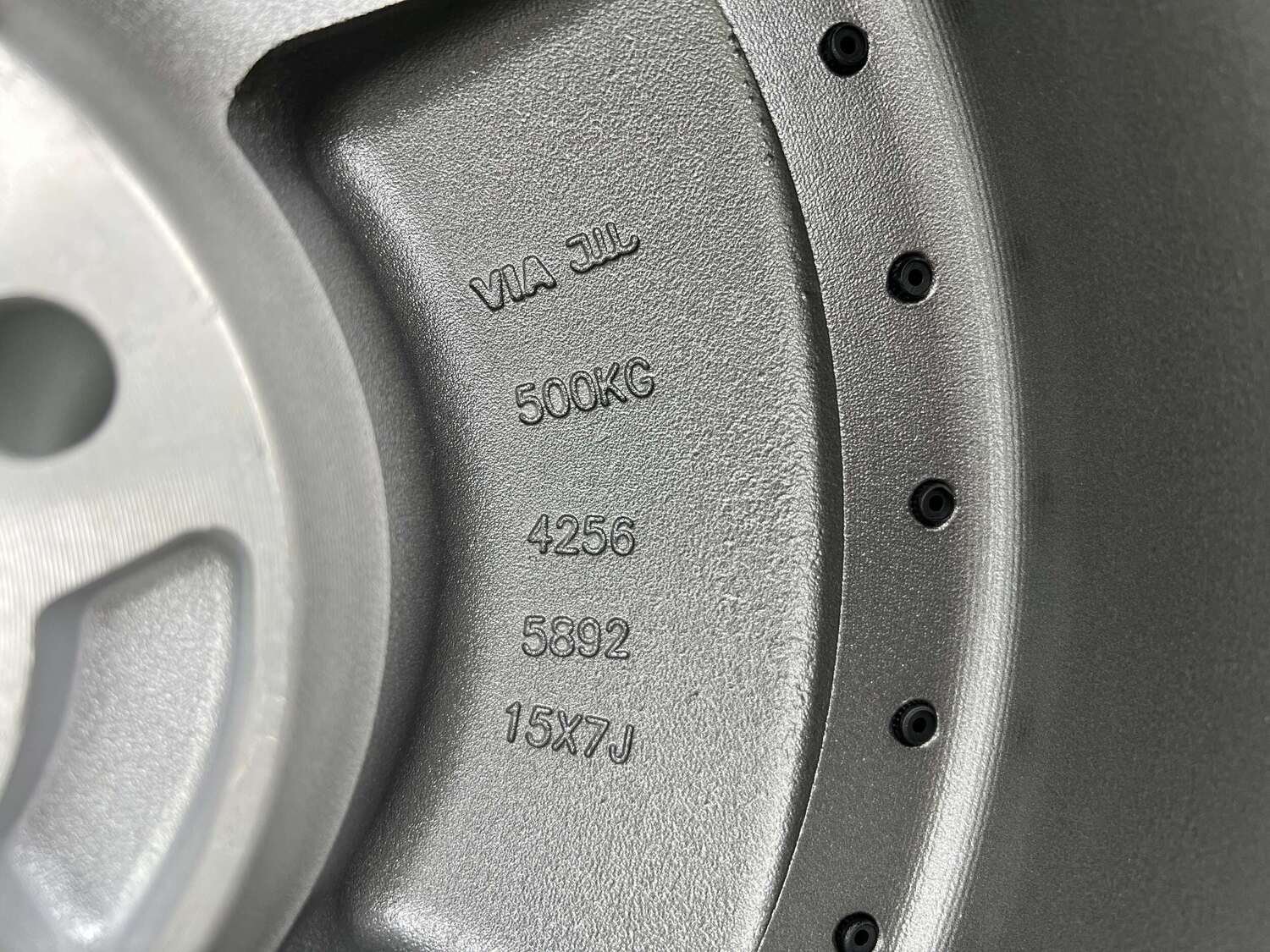 Ronal Teddy Bear style for VW Golf Jetta 15X7J 4X100 ET30 73.1 Grey with Diamond cut lip ( VW Golf/Jetta, BMW E30, JDM cars)