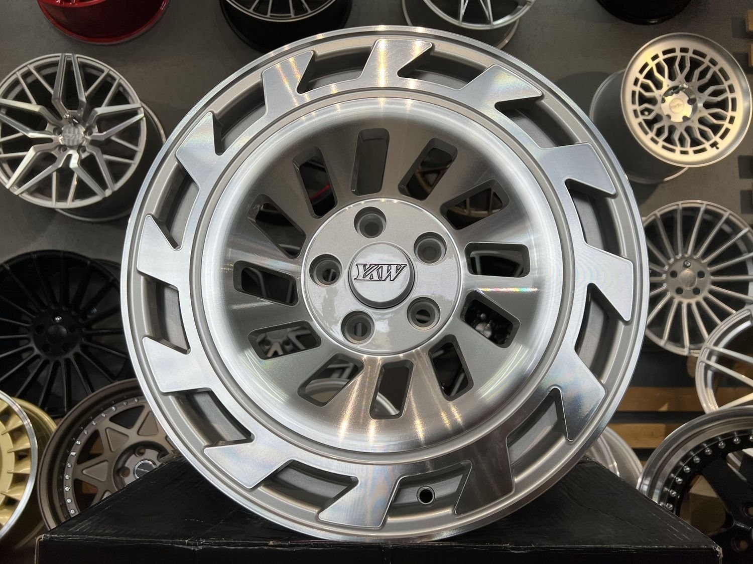 Domani Rotiform style 17X8J 5X112 ET30 73.1 BF Silver 2