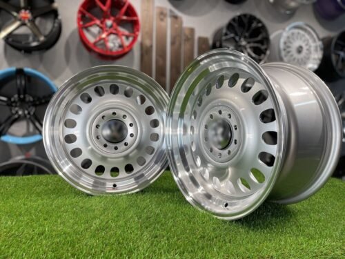 VW Classic Steel Design15X8J 4X100/5X100 ET25 73.1 Silver with Diamond Cut lip ( BMW E30, VW Golf/Jetta, AUDI 80/Coupe/A3, Mazda MX )