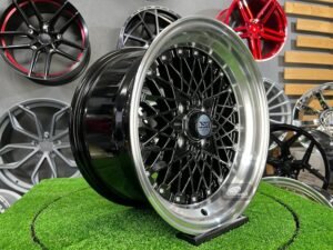 Soler SSR Mesh Formula Style 15X8.25J 4X100 ET20 73.1 Black with polished lip