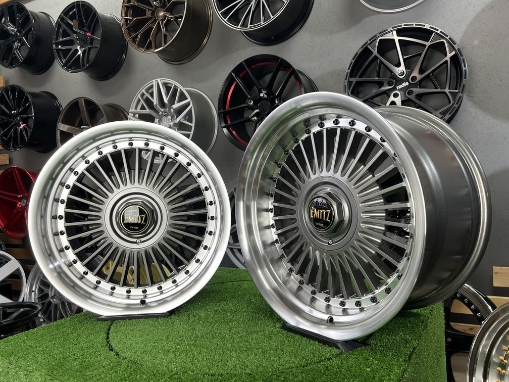 Work Emitz style 17X8J 4X100/5X100 ET20 73.1 Grey with polished lip 4