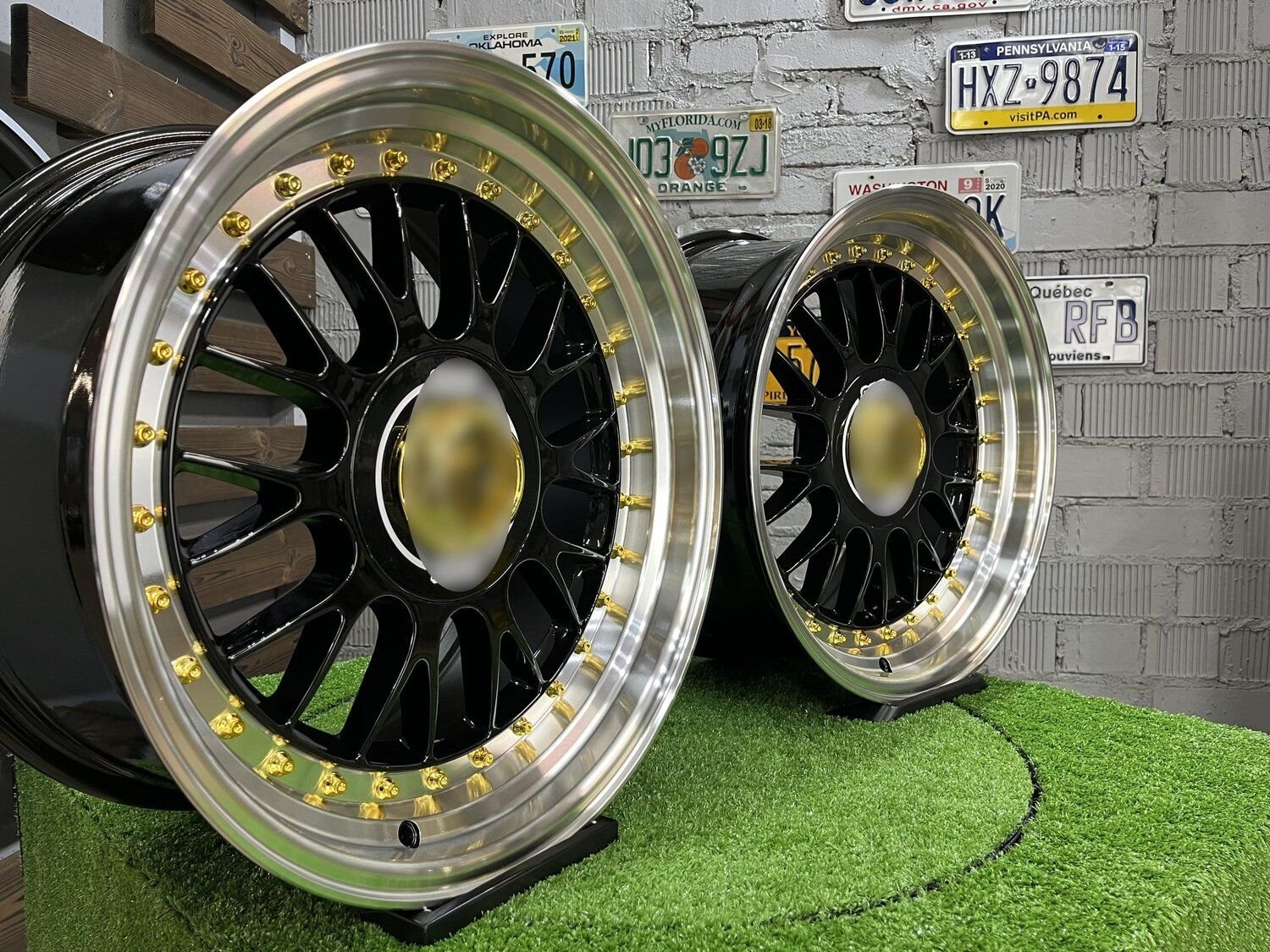 Laredo BBS LM style 17X8.5J 5X112/5X120 ET20 73.1 Black with Diamond cut lip and golden rivets ( Audi A4/A6, VW Golf/Jetta, Mercedes E/S/SL/CL, BMW 3-5-6-8 E46/E90/E39/E60 ) 5