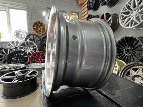 Emitz Grey JDM style 15X8J 4X100/5X100 ET0 73.1 Grey with polished lip