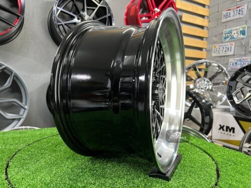 Soler SSR Mesh Formula Style 15X8.25J 4X100 ET20 73.1 Black with polished lip