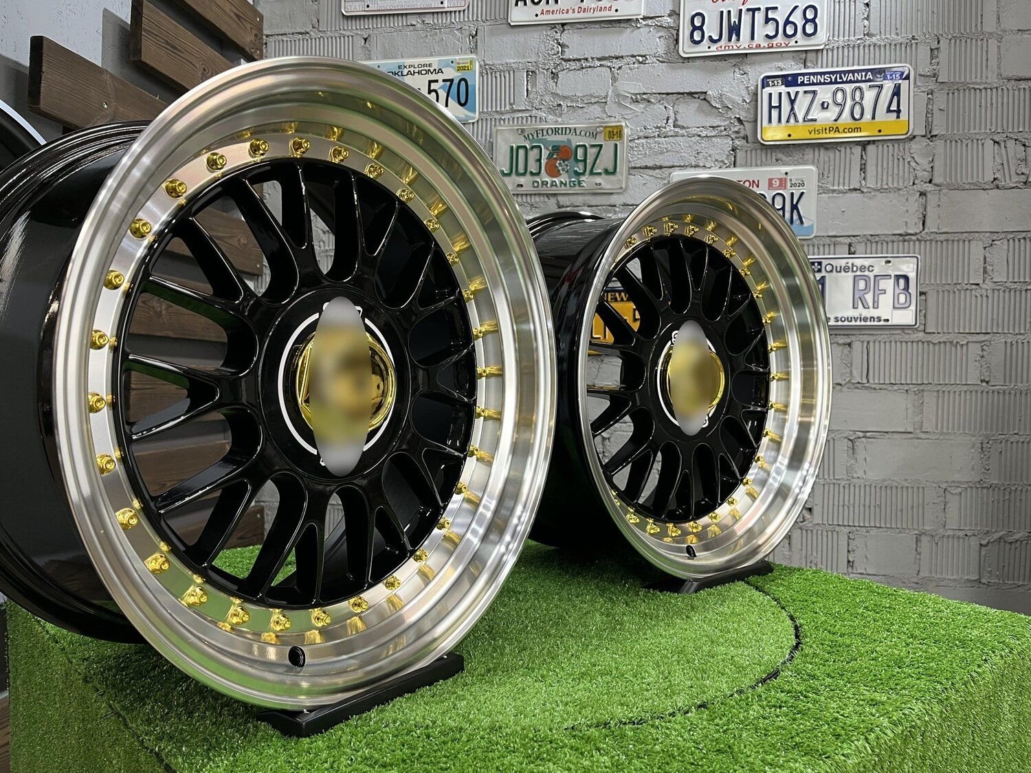 Laredo BBS LM style 17X8.5J 5X112/5X120 ET20 73.1 Black with Diamond cut lip and golden rivets ( Audi A4/A6, VW Golf/Jetta, Mercedes E/S/SL/CL, BMW 3-5-6-8 E46/E90/E39/E60 ) 6