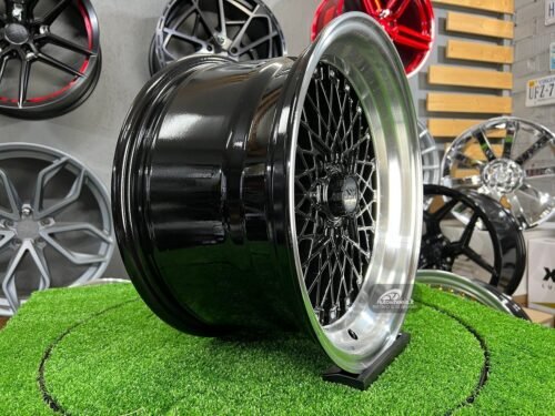 Soler SSR Mesh Formula Style 15X8.25J 4X100 ET20 73.1 Black with polished lip