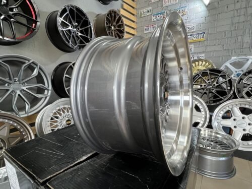 Emitz Grey JDM style 15X8J 4X100/5X100 ET0 73.1 Grey with polished lip