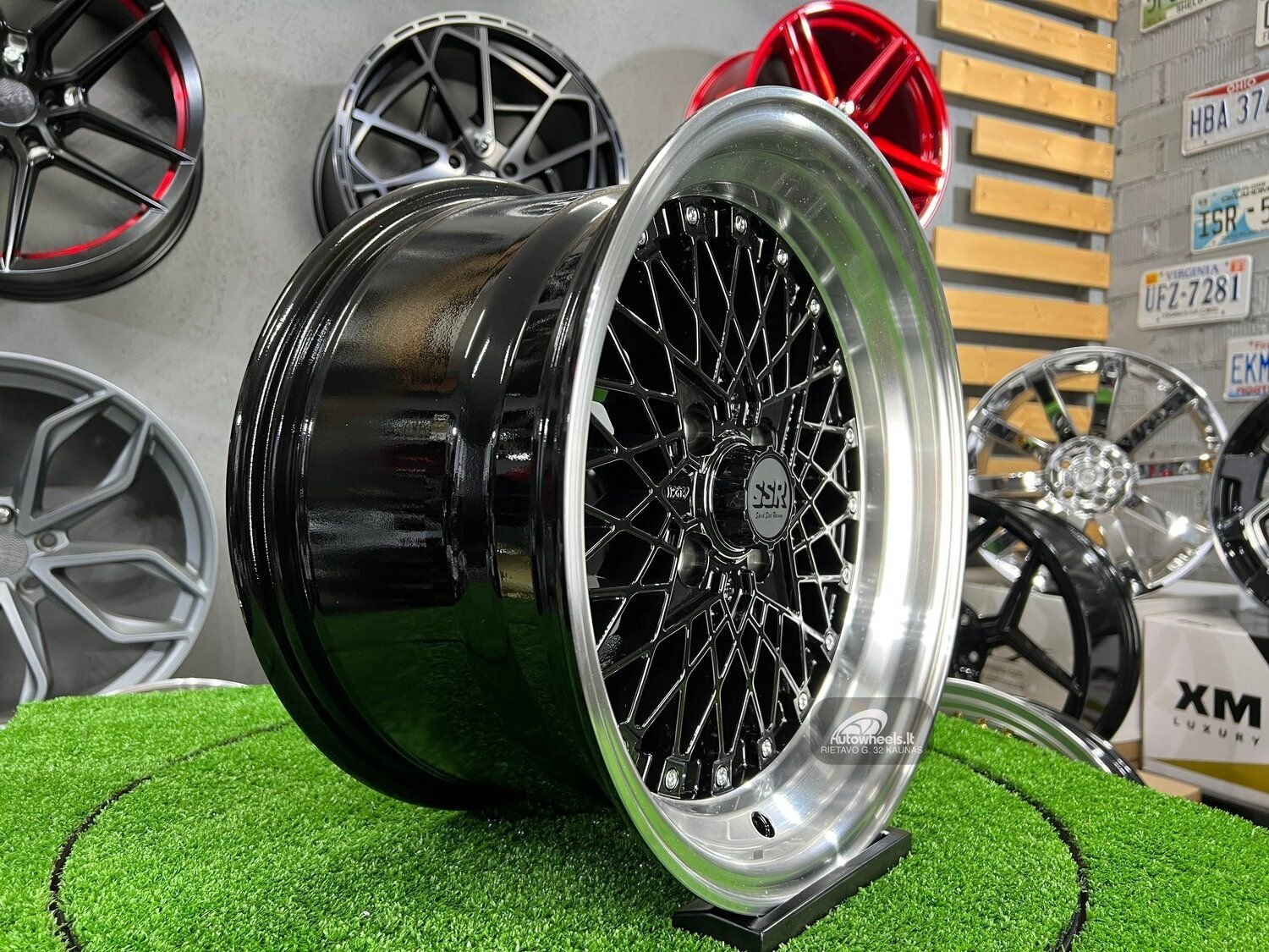 Soler SSR Mesh Formula Style 15X8.25J 4X100 ET20 73.1 Black with polished lip 6