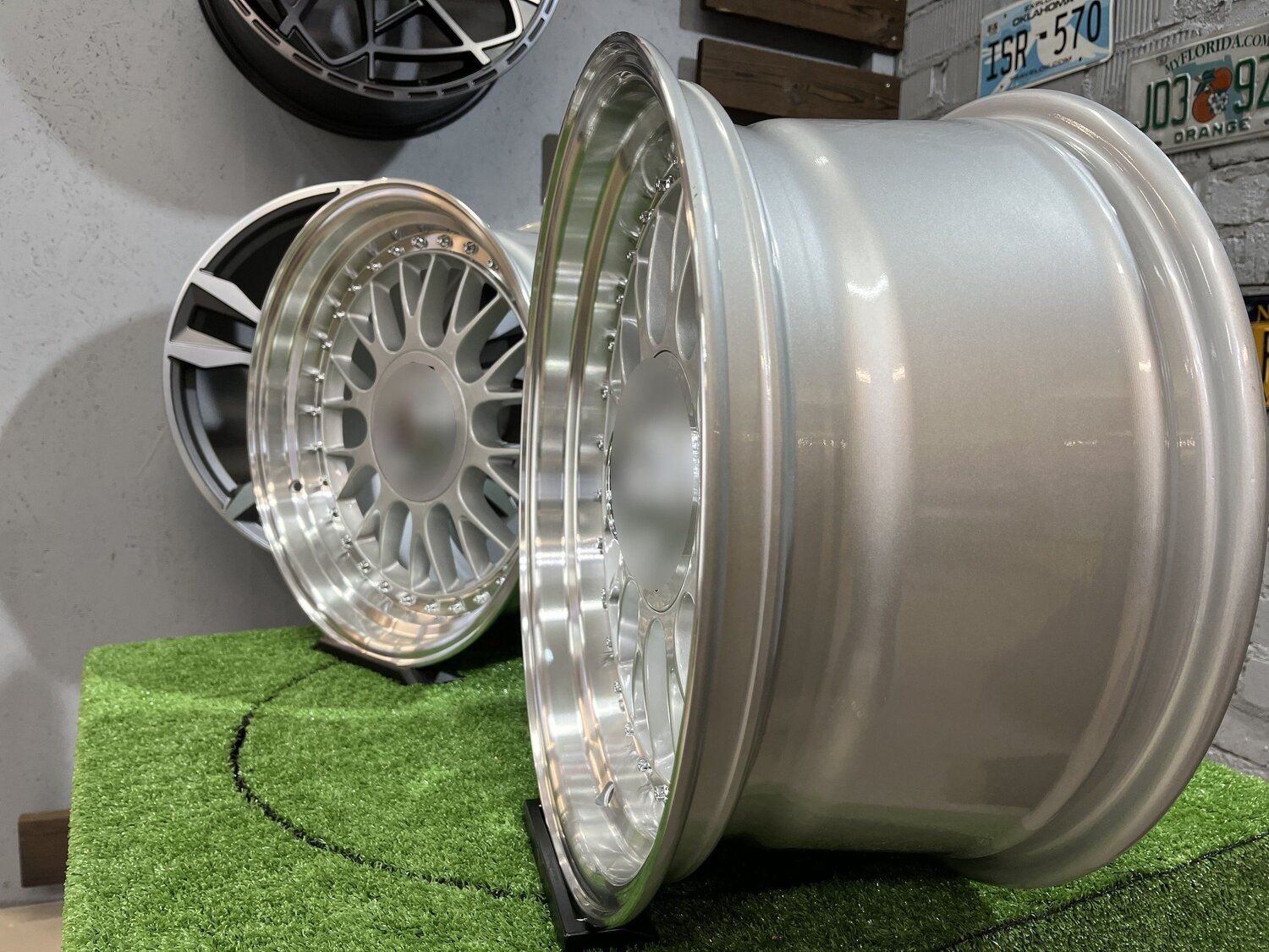 Laredo BBS LM style 17X8.5J 5X112/5X120 ET20 73.1 Silver with Diamond cut lip ( Audi A4/A6, VW Golf/Jetta, Mercedes E/S/SL/CL, BMW 3-5-6-8 E46/E90/E39/E60 ) 7