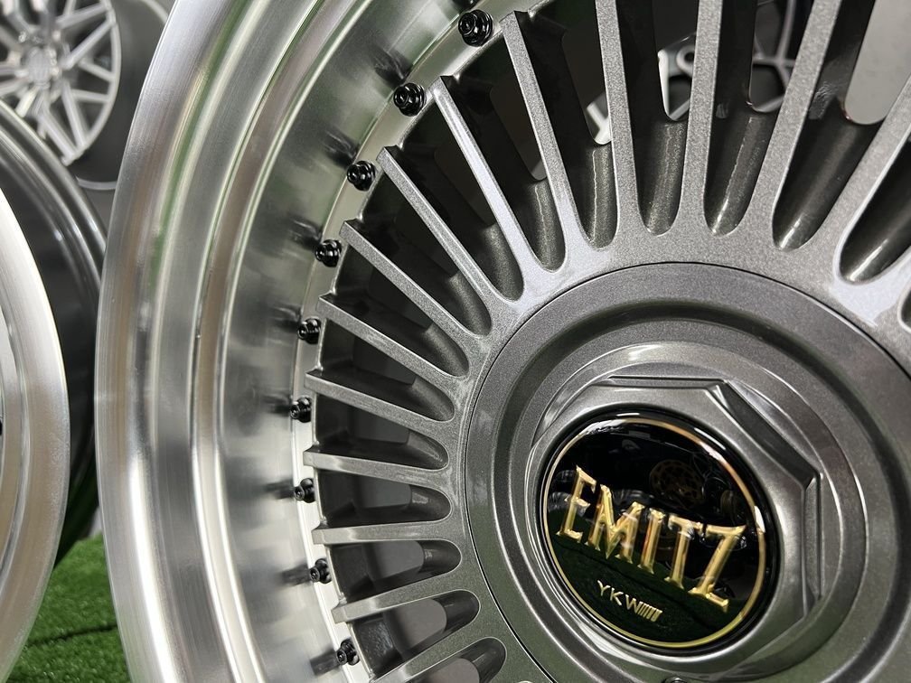 Work Emitz style 17X8J 4X100/5X100 ET20 73.1 Grey with polished lip 5