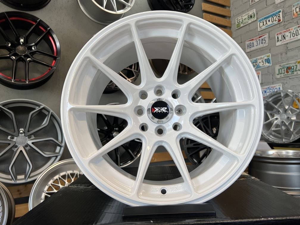 JDM Multi spoke 15X8.25J 4X100/4X114.3 ET0 73.1 White 2