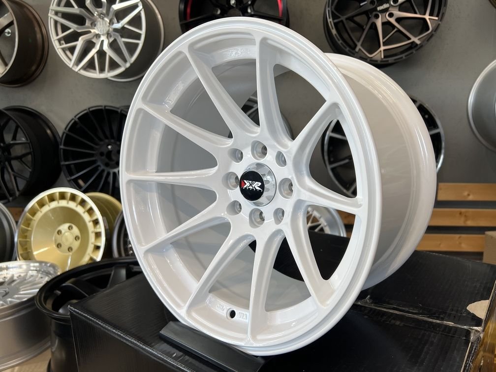 JDM Multi spoke 15X8.25J 4X100/4X114.3 ET0 73.1 White 3