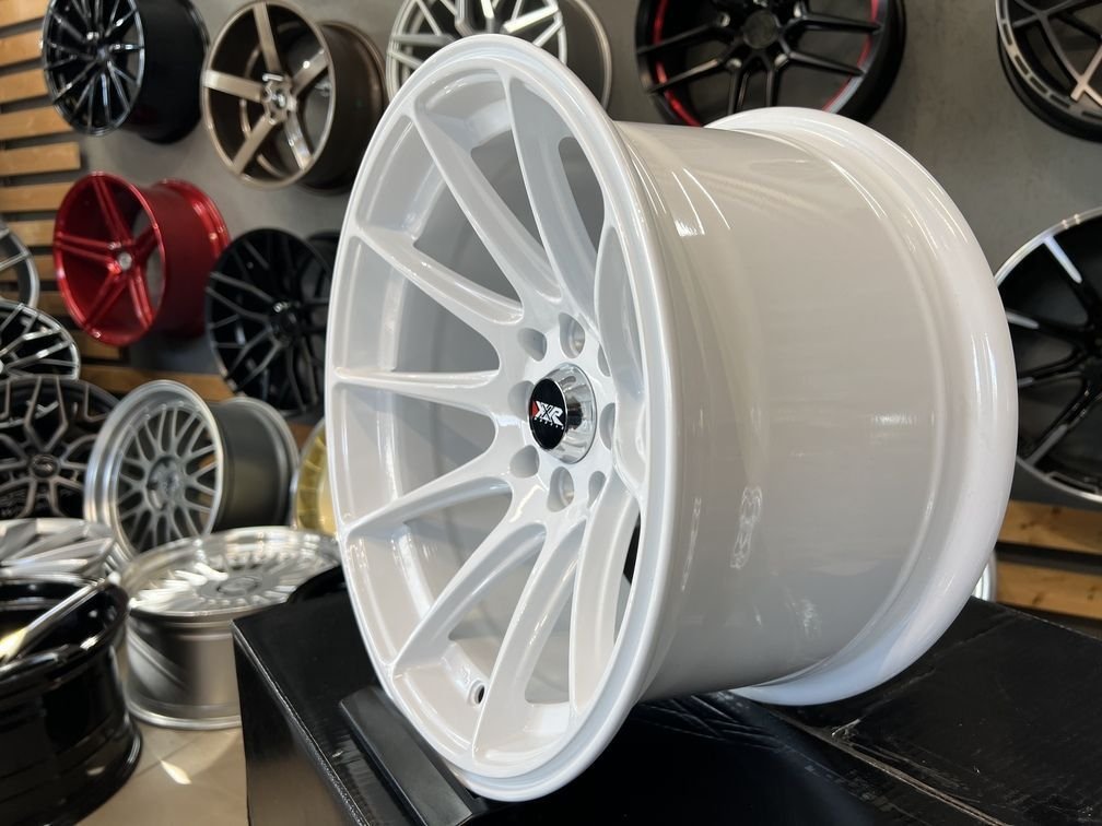 JDM Multi spoke 15X8.25J 4X100/4X114.3 ET0 73.1 White 4