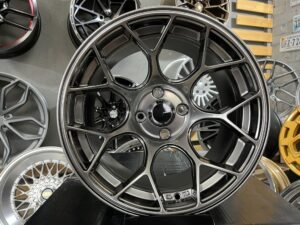 HRE Concave style 15X8.25J 4X100 ET0 73.1 Hyper black