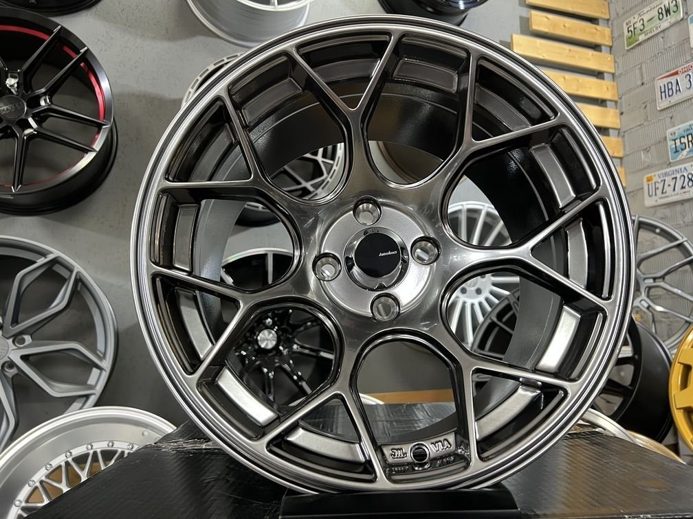 HRE Concave style 15X8.25J 4X100 ET0 73.1 Hyper black 4