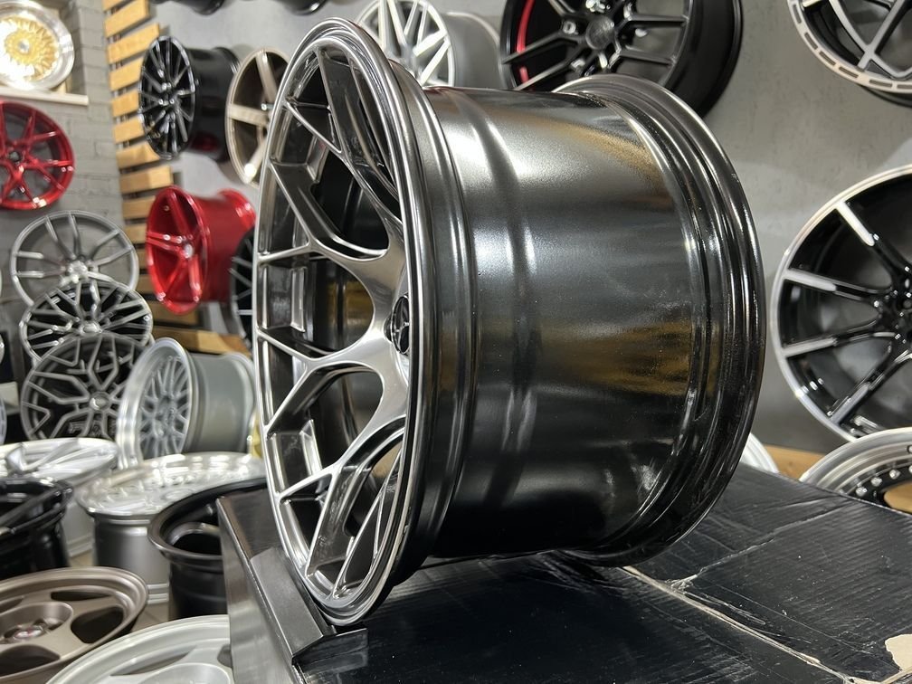 HRE Concave style 15X8.25J 4X100 ET0 73.1 Hyper black 7