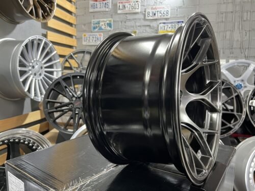 HRE Concave style 15X8.25J 4X100 ET0 73.1 Hyper black