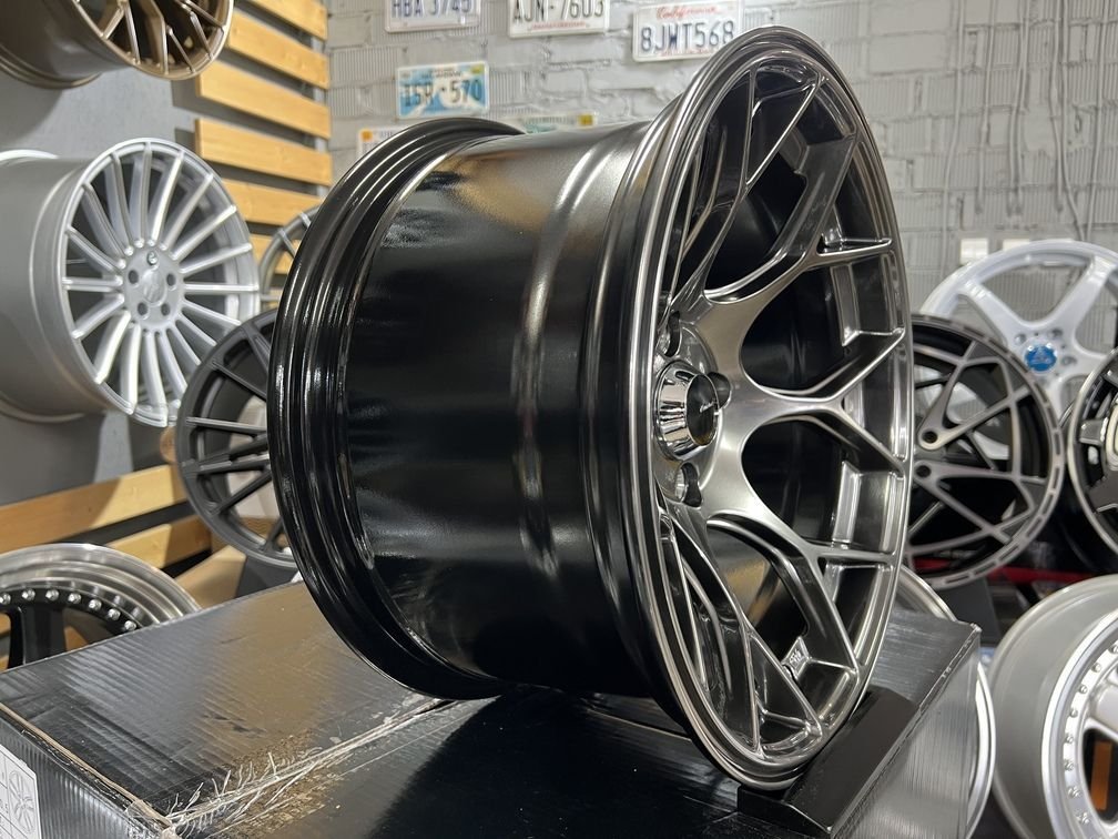 HRE Concave style 15X8.25J 4X100 ET0 73.1 Hyper black 9