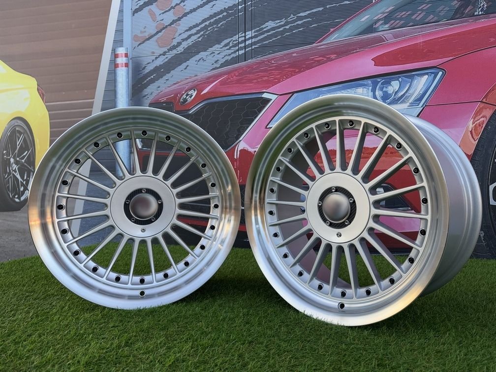 Alpina Classic Style R19X8.5J 5X112/5X120 ET25 74.1 Silver with Diamond cut lip and black rivets 4