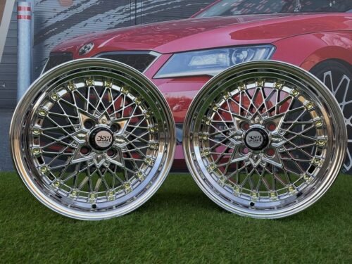 SSR Mesh Formula Style R15X8.25J 4X100 ET20 73.1 Black chrome with Gold Rivets