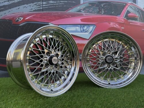 SSR Mesh Formula Style R15X8.25J 4X100 ET20 73.1 Black chrome with Gold Rivets