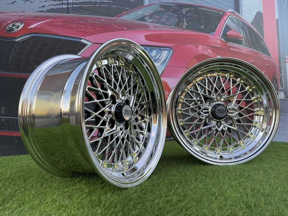 SSR Mesh Formula Style R15X8.25J 4X100 ET20 73.1 Black chrome with Gold Rivets 3
