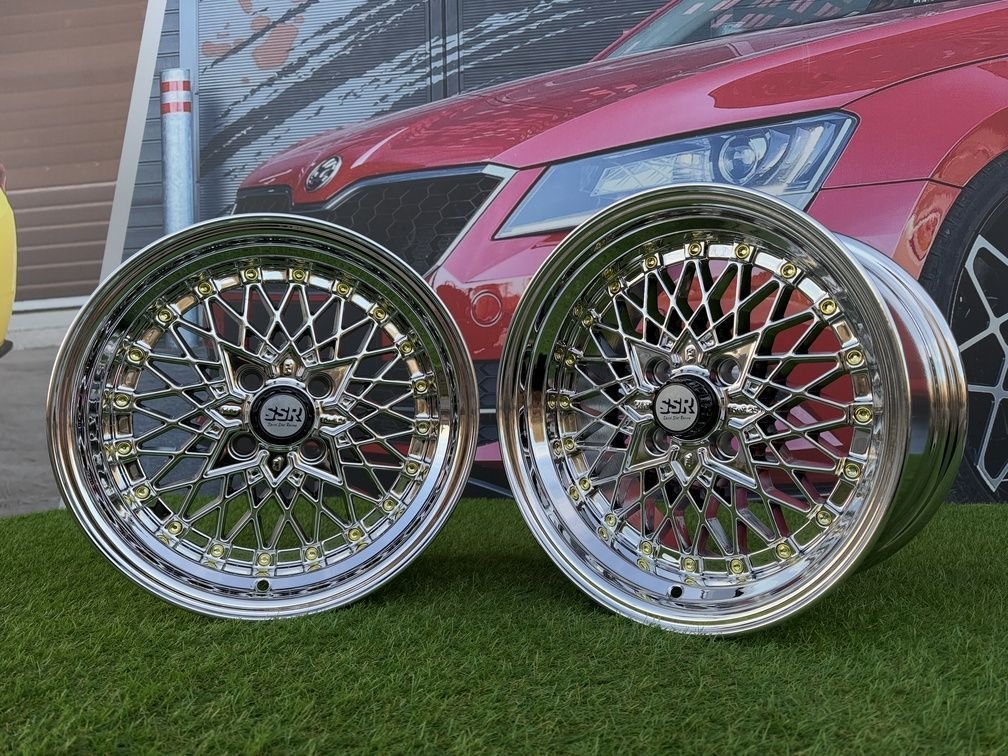 SSR Mesh Formula Style R15X8.25J 4X100 ET20 73.1 Black chrome with Gold Rivets 4