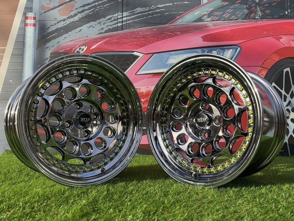 HVN Rotiform Style  R15X8J 4X100 ET10 73.1 Black chrome with Gold Rivets