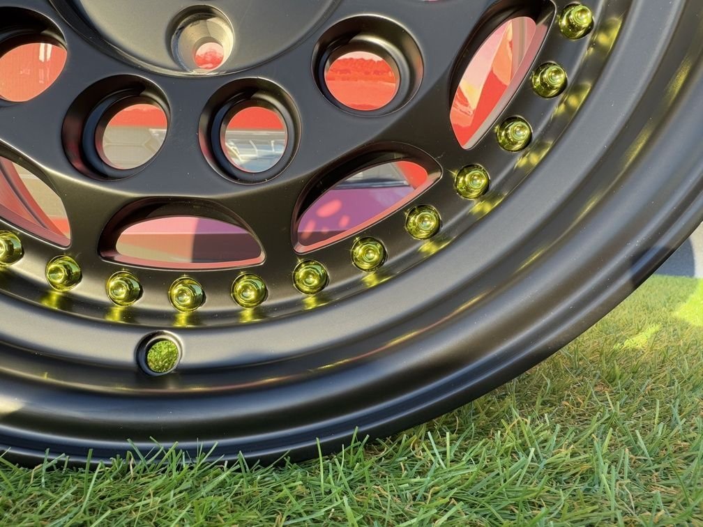 HVN Rotiform Style  R15X8J 4X100 ET10 73.1 Matt Black with Gold rivets 5