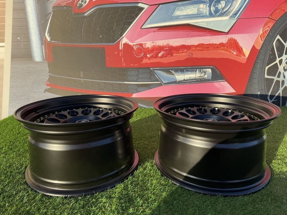 HVN Rotiform Style  R15X8J 4X100 ET10 73.1 Matt Black with Gold rivets 6