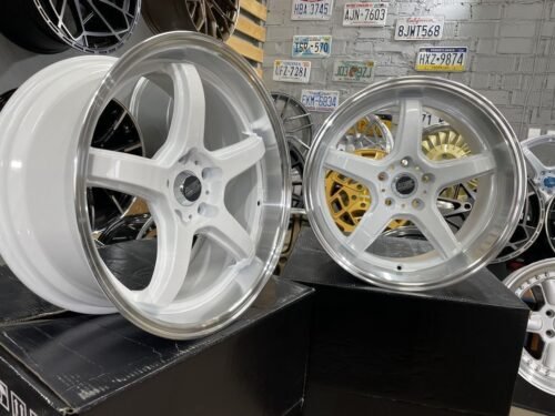 JDM Work Concept Style 18X8.5 5X114.3 ET28 73.1 White with machined lip