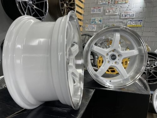 JDM Work Concept Style 18X8.5 5X114.3 ET28 73.1 White with machined lip