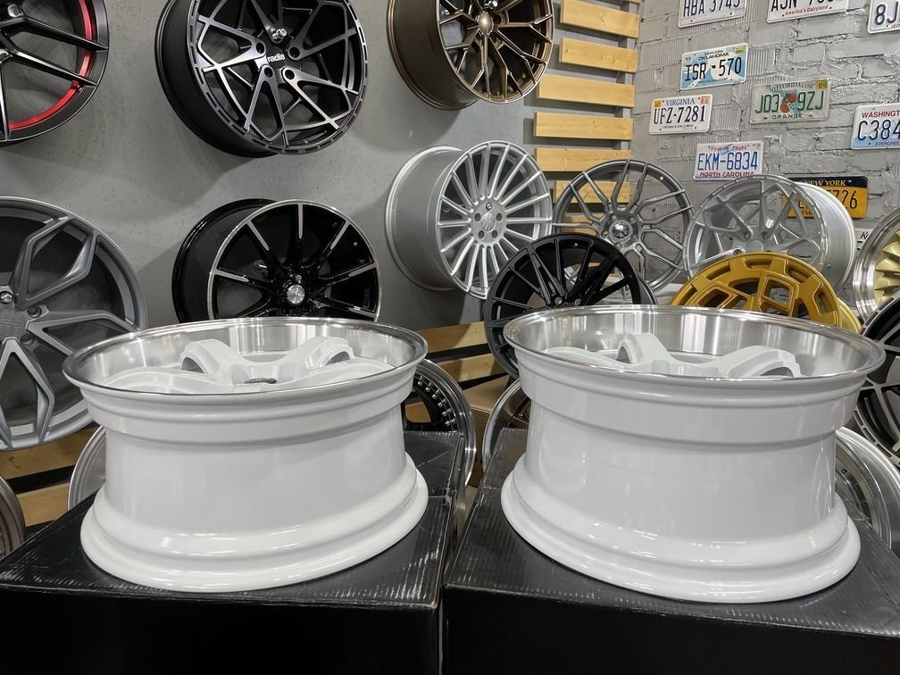 JDM Work Concept Style 18X8.5 5X114.3 ET28 73.1 White with machined lip 7