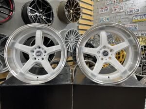 JDM Work Concept Style 18X9.5 5X114.3 ET22 73.1 White with machined lip