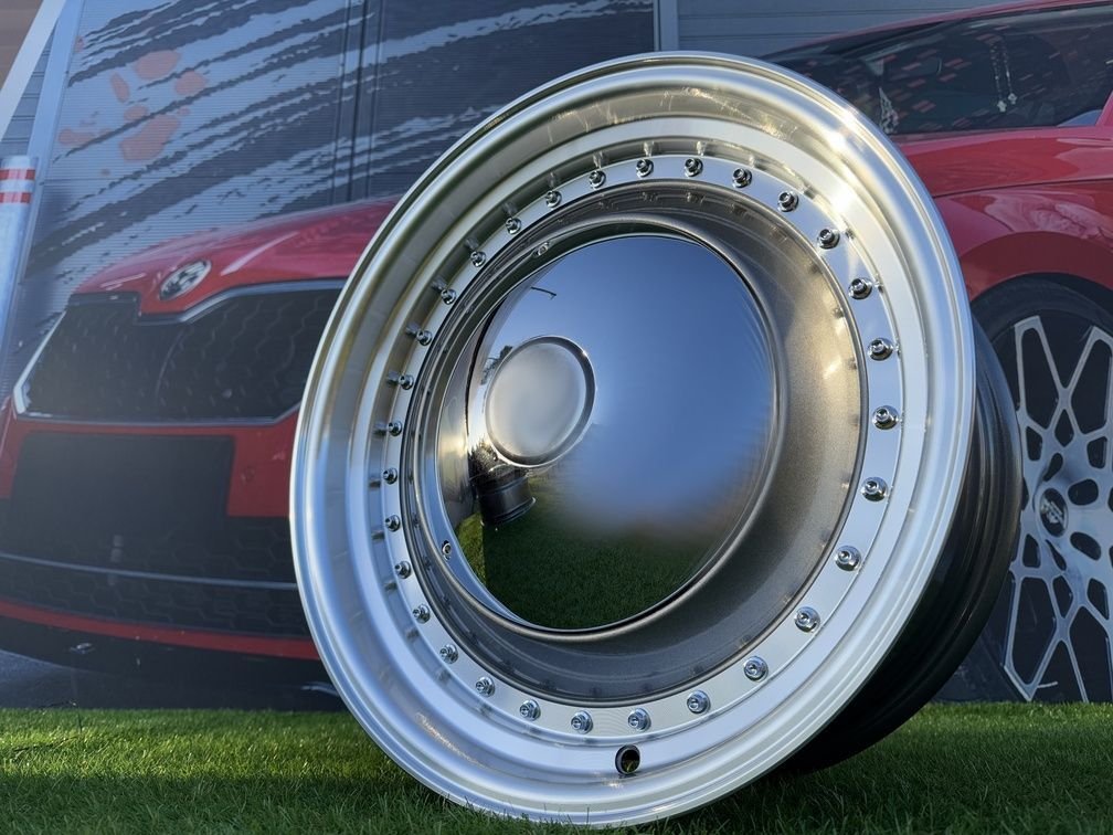 Smoothie Classic Style R17X7.5J 5X100/5X112 ET30 73.1 Grey with Diamond cut lip and silver rivets 6