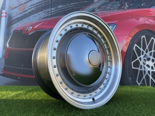 Smoothie Classic Style R17X7.5J 4X100/4X114.3 ET30 73.1 Grey with Diamond cut lip and silver rivets