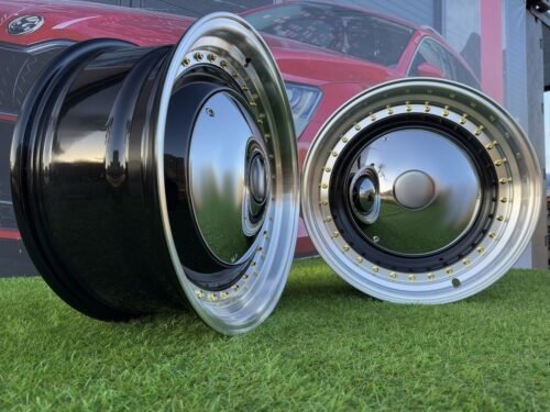 Smoothie Classic Style R17X7.5J 5X100/5X112 ET30 73.1 Gloss Black with Diamond cut lip and gold rivets