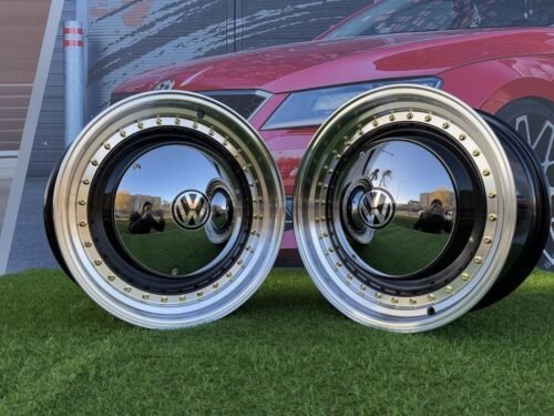 Smoothie Classic Style R17X7.5J 5X100/5X112 ET30 73.1 Gloss Black with Diamond cut lip and gold rivets