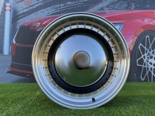 Smoothie Classic Style R17X7.5J 5X100/5X112 ET30 73.1 Gloss Black with Diamond cut lip and gold rivets