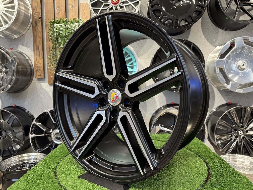 Haxer HF1 20X9J 5X114.3 ET35 73.1 Black polished 3