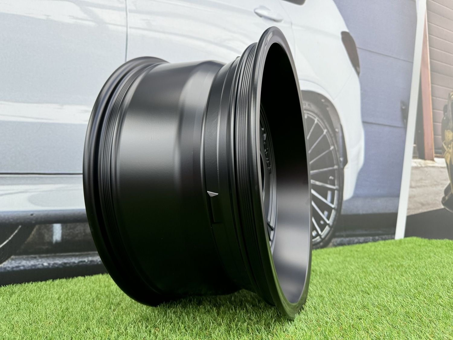 Negu N05 R17X8.5J 6X139.7 ET0 110 Satin Black 10