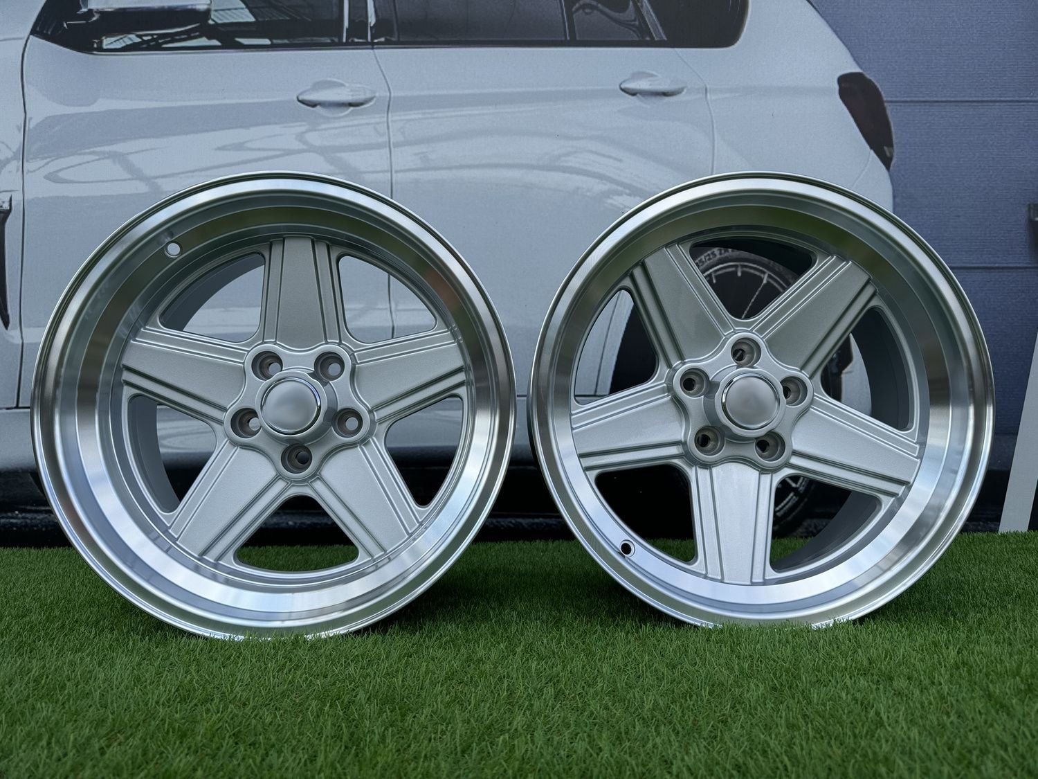 Mercedes Benz AMG Penta style R17x9 5X112 ET12 66.6 Silver with diamond cut lip