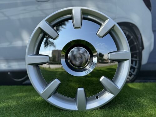 VW Beetle Style R17X7.5J 5X112 ET35 73.1-57.1 Silver + Chrome cover