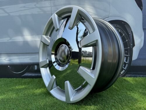 VW Beetle Style R17X7.5J 5X112 ET35 73.1-57.1 Silver + Chrome cover