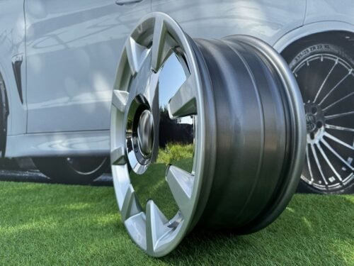 VW Beetle Style R17X7.5J 5X112 ET35 73.1-57.1 Silver + Chrome cover