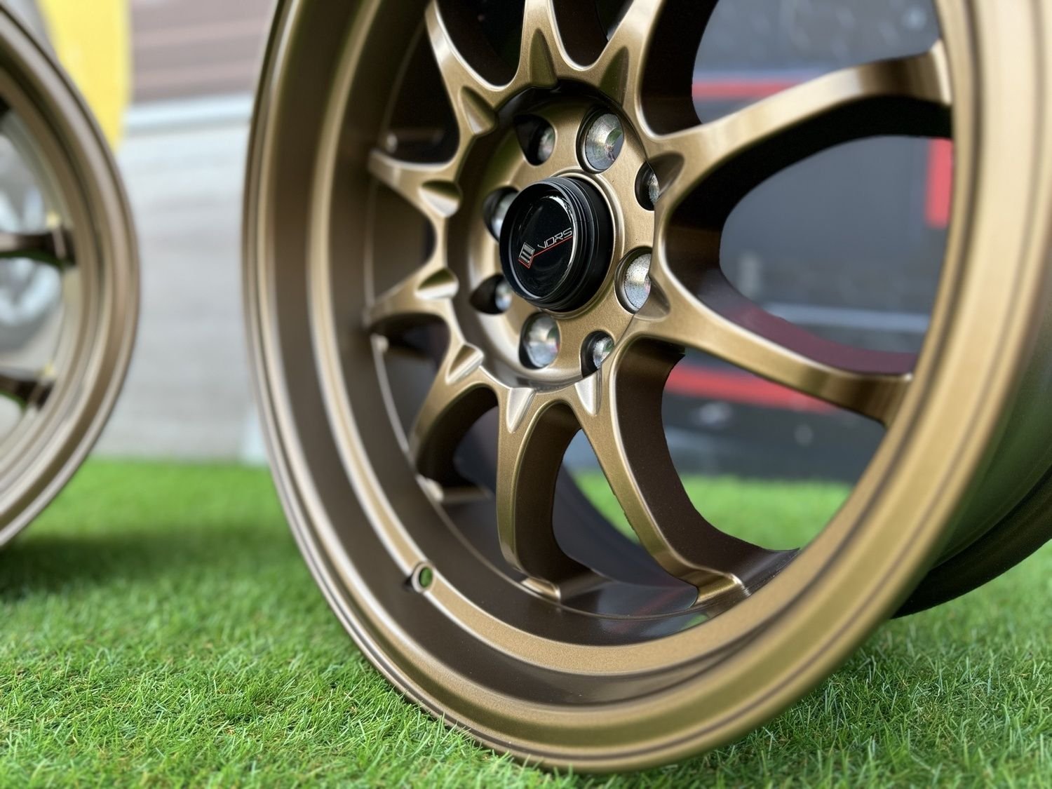 Vors TR03 R16X8J 4X100/4X114.3 ET20 73.1 Bronze 9
