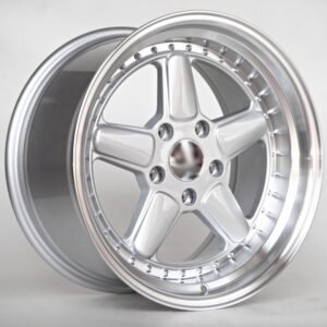 Performance Wheels Kara 9X17 5X120 ET25 72,6 Silver Machined Lip Chrome Rivets